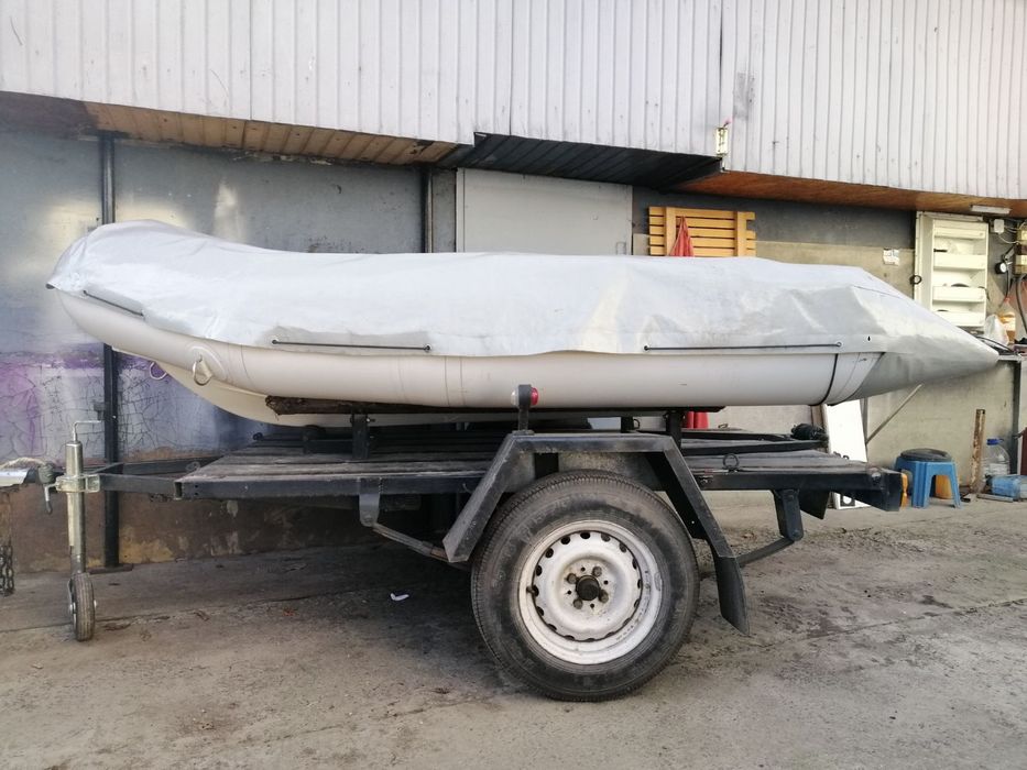 Продам лодку Brig F275