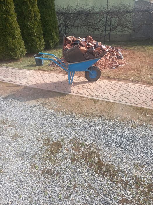 Sprzedam tanio taczki wzmacniane!