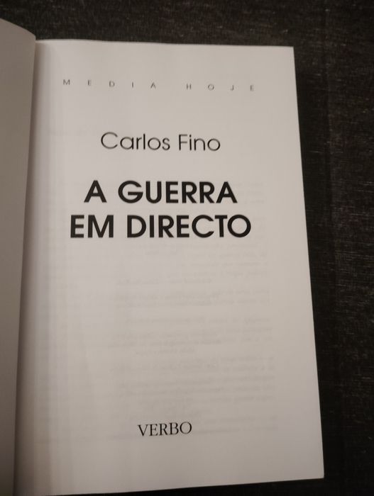 Livro A Guerra em Direto de Carlos Fino Usado