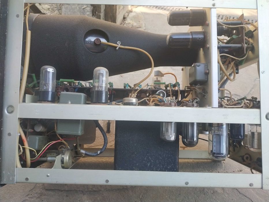 Электронный осциллограф "ЭО-7" (С1-1) старинный. ламповый. Вес 24 кг.