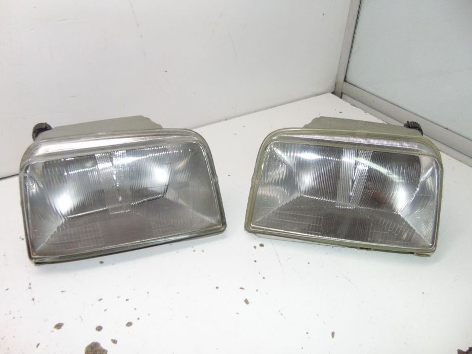 Audi80 farol direito/Renault super 5 farois originais