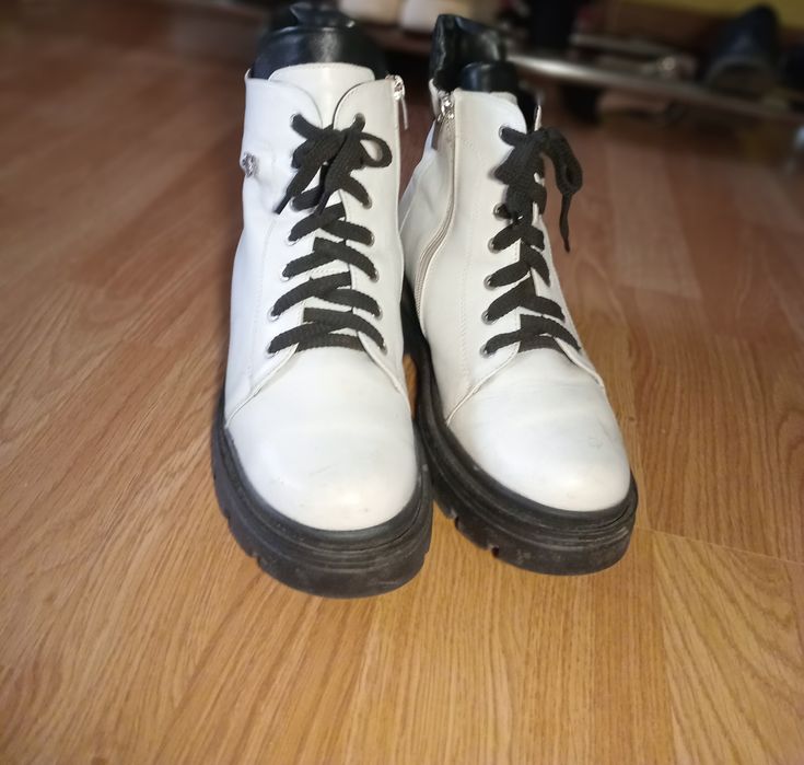 Теплі зимові ботинки