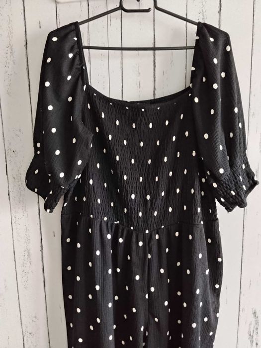 Czarny kombinezon w groszki, szeroka nogawka 20