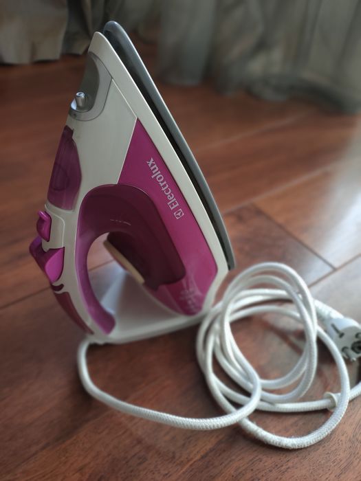 Праска Electrolux