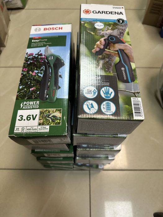 Секатор акумуляторний Gardena AssistCut 25 мм