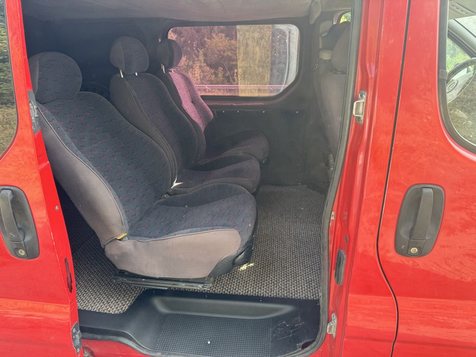 Opel Vivaro груз пасс