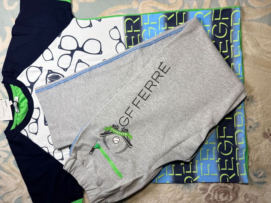 Костюм для хлопчика 13-14років . Новий. Ferre.