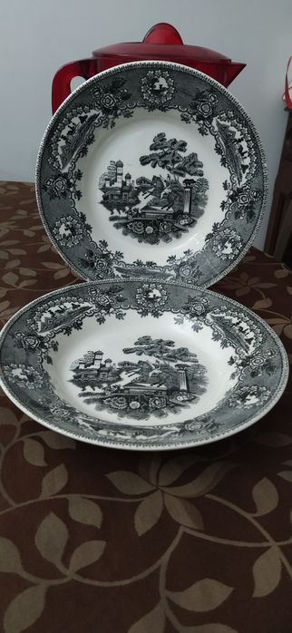 Vendo pratos da loiça de Sacavém