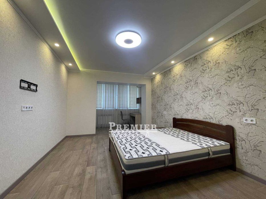 Шок цена! Квартира с современным ремонтом и большой лоджией