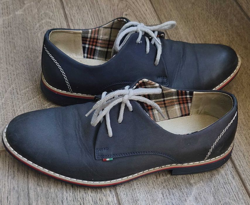 Męskie buty skórzane nr 39