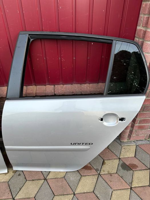 Двері Дверка VW Volkswagen Golf 5 Хачбек LA7W Рідна фарба