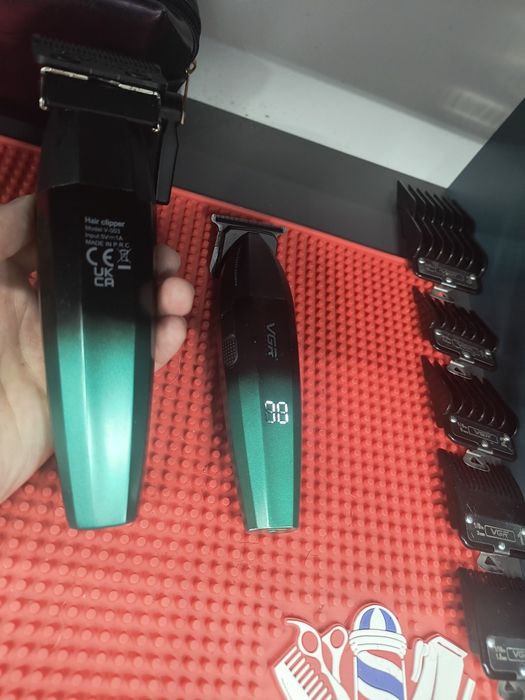 Продам новый комплект профессиональный машинок