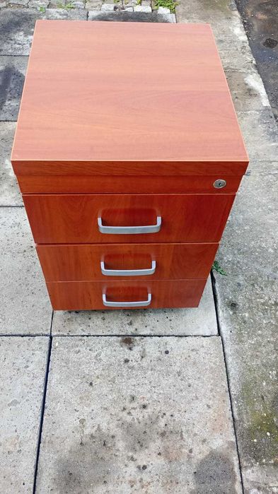 Kontenerek pod biurko przybornik jezdny na kółkach do biura domu hotel