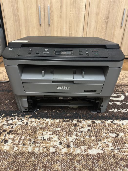 Uszkodzona drukarka Brother DCP-L2500D na części (brak bębna/szuflady)