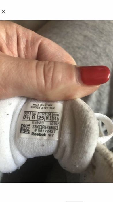 Reebok кросівки кроссовки кроси.
Стан дуже хороший, без дефектів. Розм
