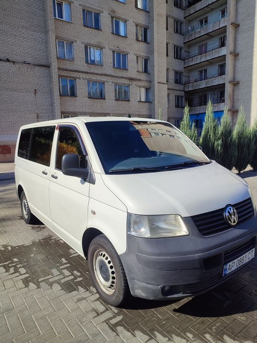 Volkswagen Transporter T5.  АВТОМАТ 2.5TDI