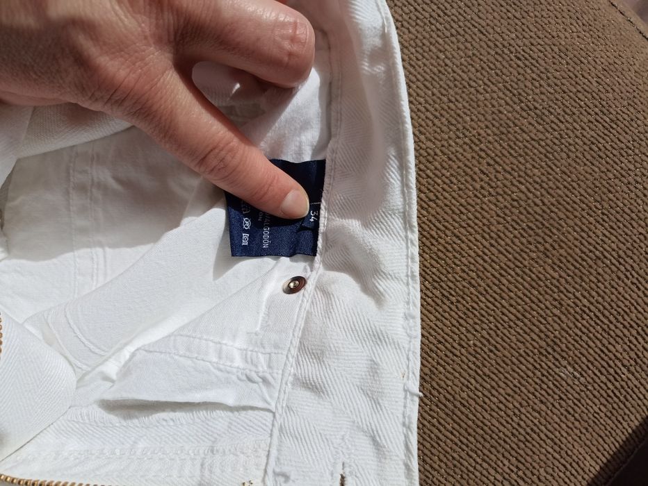 Calções brancos novos