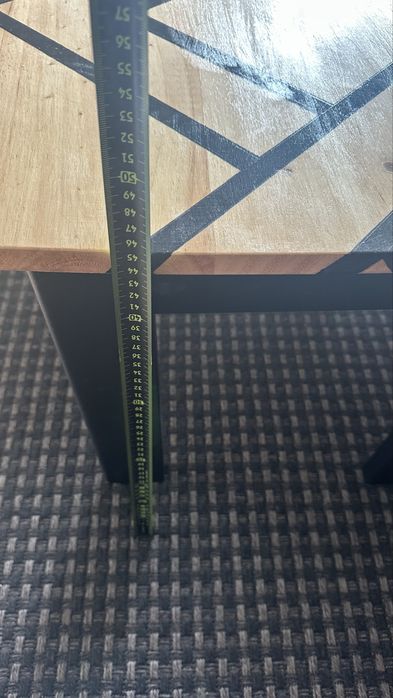 Mesa de sentro pinho