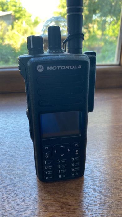 Радиостанці R7 та DP4800e