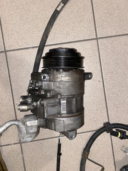 Sprężarki klimatyzacji mercedes modele  A/B/C/E/R/S klasa 5/6/8 Pk