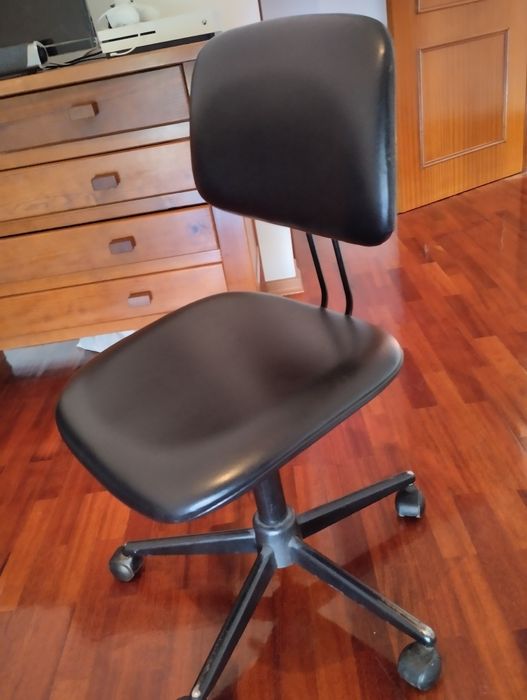 Cadeira em bom estado