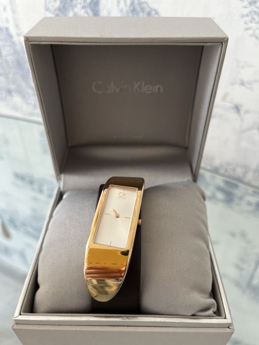 Жіночий годинник Calvin Klein K3C236G6