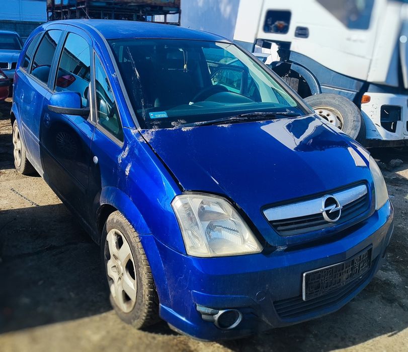 Opel Meriva maska