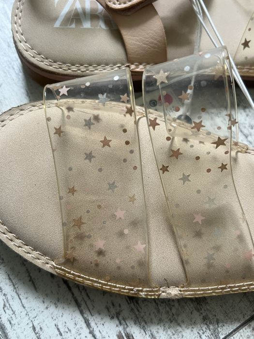 Босоніжки Zara 33 розмір