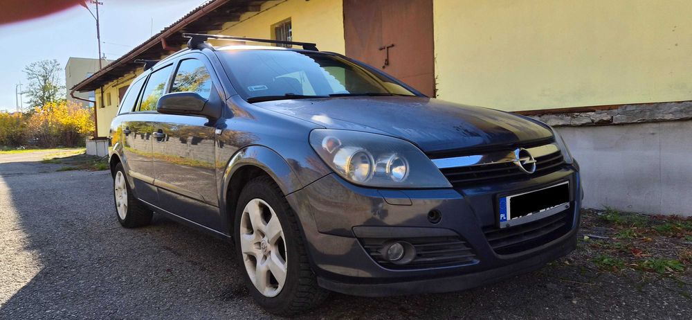 Opel Astra H 1.7 diesel 2005 Rok