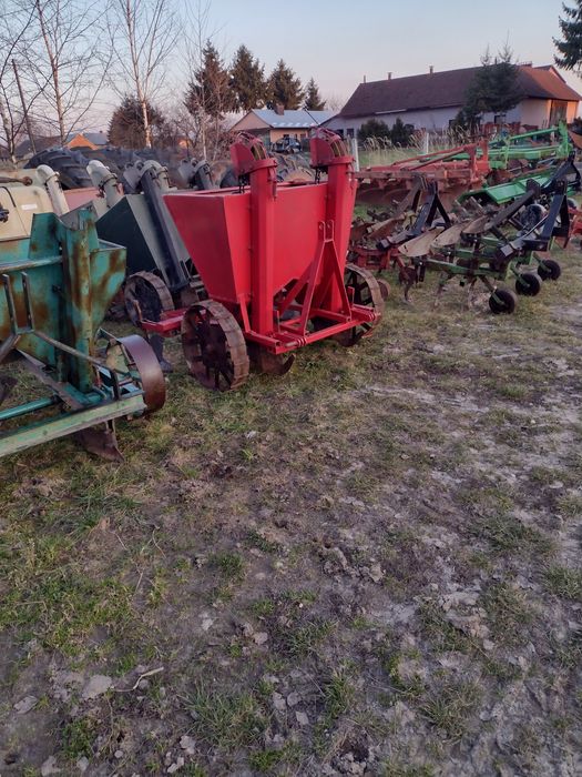 Sadzarka do ziemniaków stan bdb