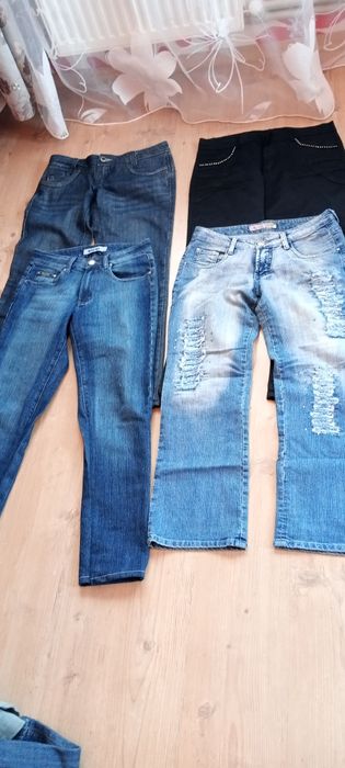 Продам джинсы брюки женские