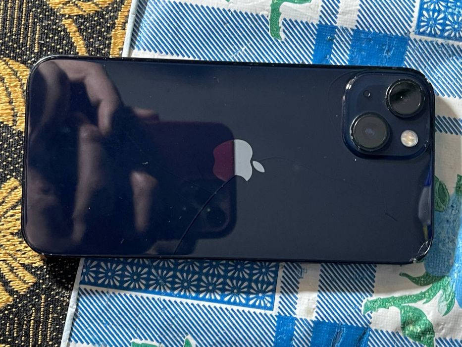 Обменяю iphone 13 128gb r-sim