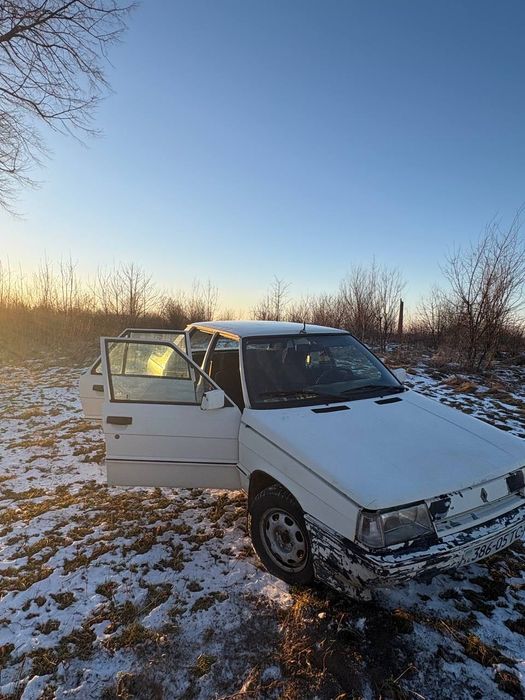 Renault 9 , продаж авто