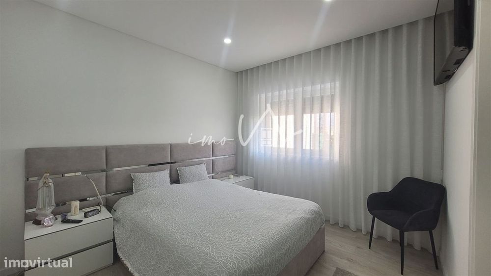 Apartamento T3 junto à praia