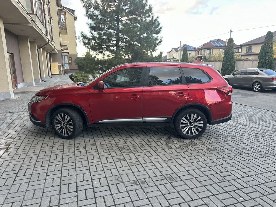 Продам хороший автомобиль