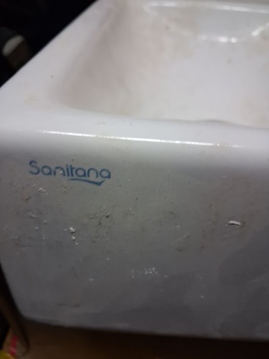 Lavatório sanitana pequeno