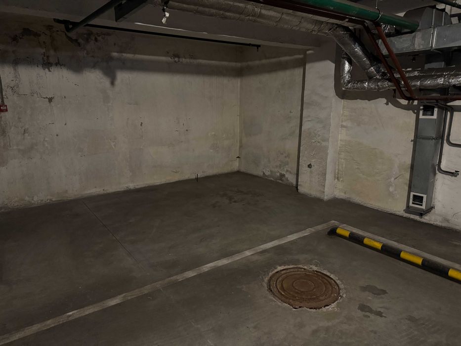 Оренда паркінгу для автомобіля, мотоцикла. McDonald's Шулявка