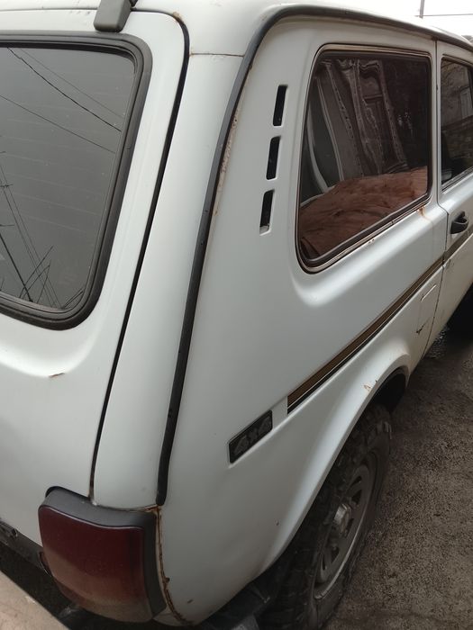 Продам Нива 21213