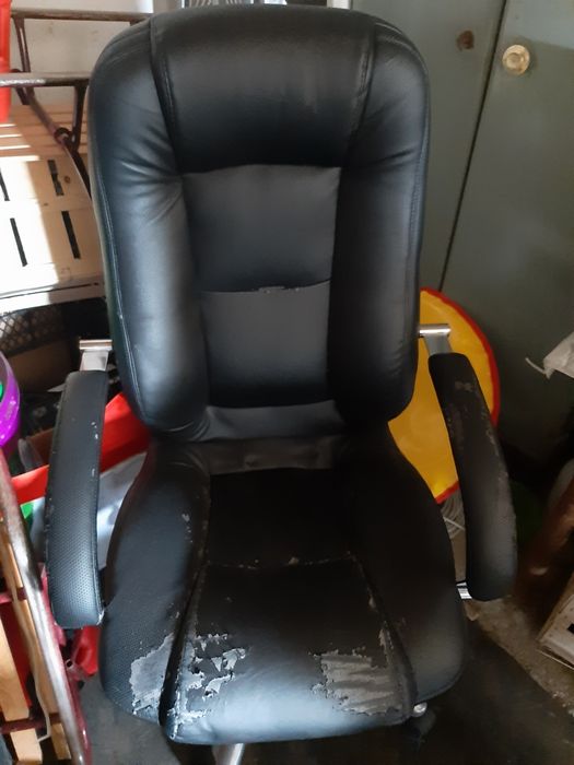 Продам офисные кресла б/у