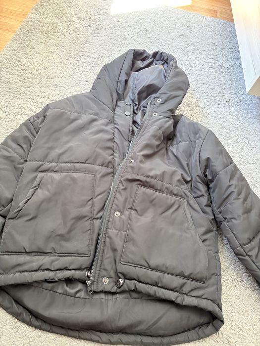 Продам куртку женскую размер 42-48