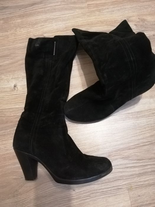 Сапожки, без дефектів, стан 4 із 5.всі питання в пп