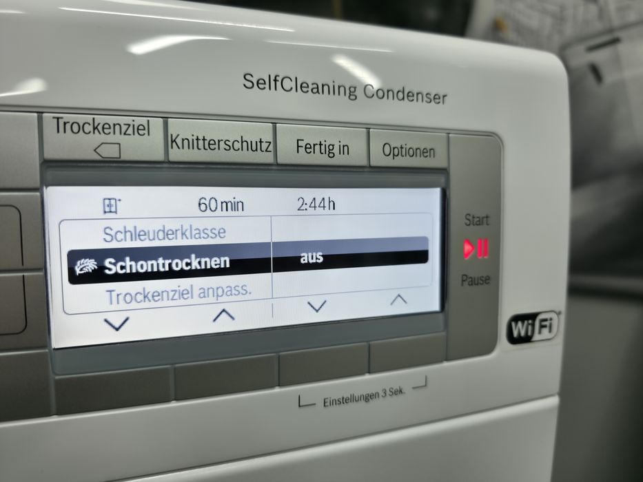 Сушильна машина Bosch HomeProfessional тепловий насос A+++ 8КГ WiFi