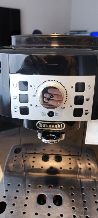 Ekspres do kawy DeLonghi Magnifica S
