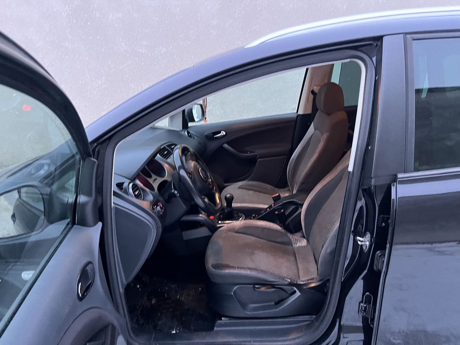 SEAT Altea XL 2008 рік 1.9 дизиль