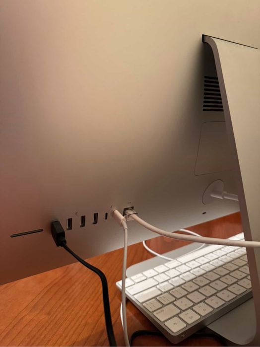 iMac (Retina 5K, 27-inch, 2019)
