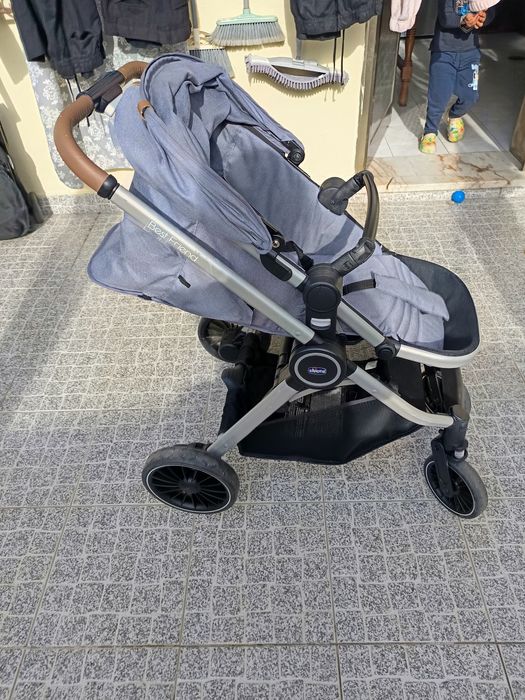 Carinho de passeio bebê