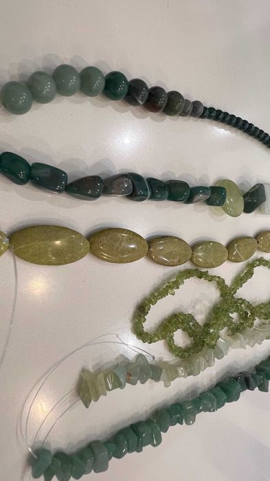 lote de 382 pedras / fiadas  jade e quartzo jade