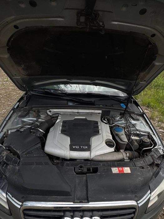 Ауді а4 б8  гарному стані