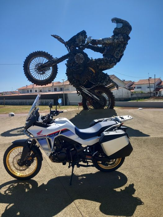 Honda transalp 750x