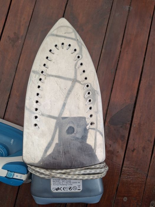 Продам утюг  фирменный